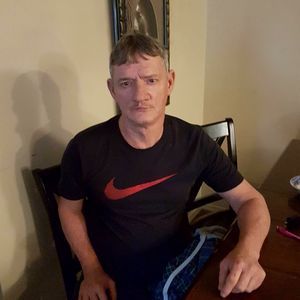 Meet your Posher, Dennis